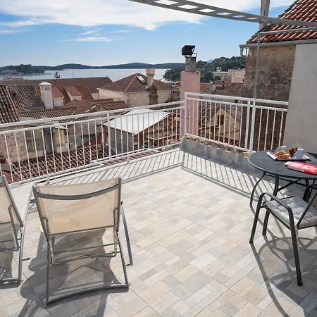 Gæstehus Sea View From The Center Of Hvar 3*