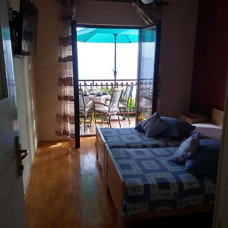 Katica, Apartamento